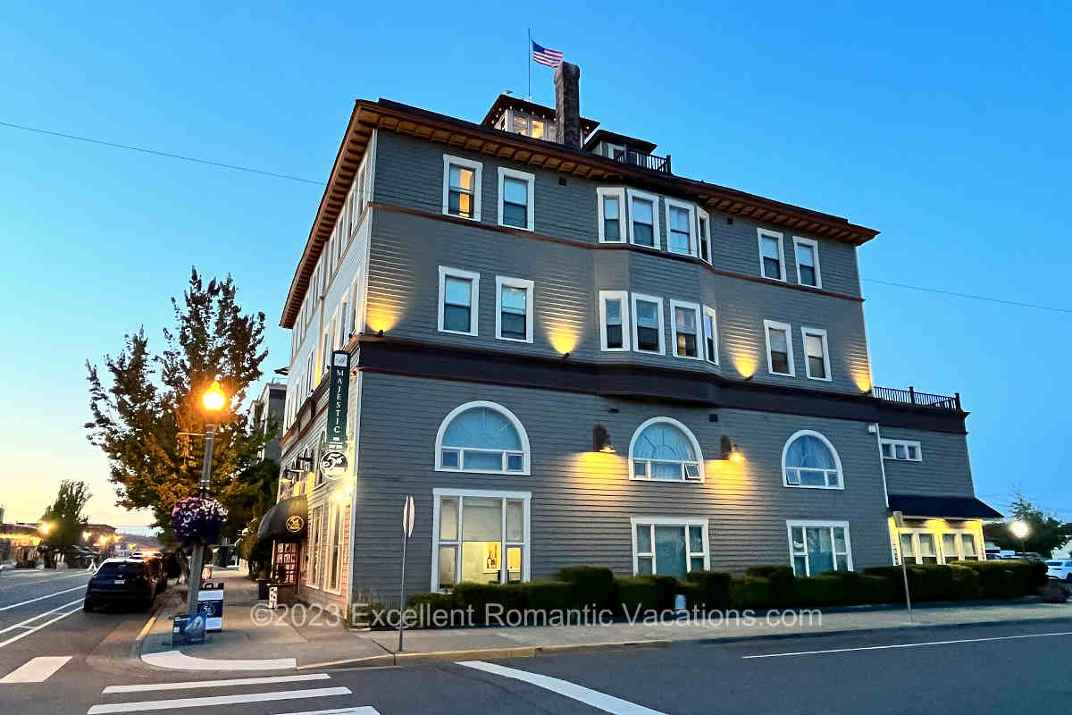 Evening at Majestic Inn & Spa in Anacortes, Washington