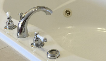 Montreal Spa Tub Suite