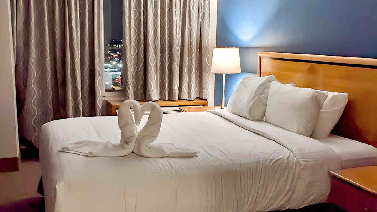 King Bed Room at the Oakes Hotel Overlooking the Falls in Niagara Falls, Ontario