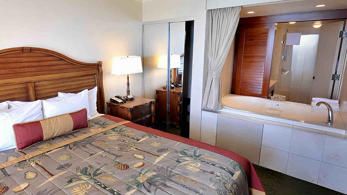 King Suite with an In-Room Jetted Tub at the Outrigger Waikiki Beach Resort
