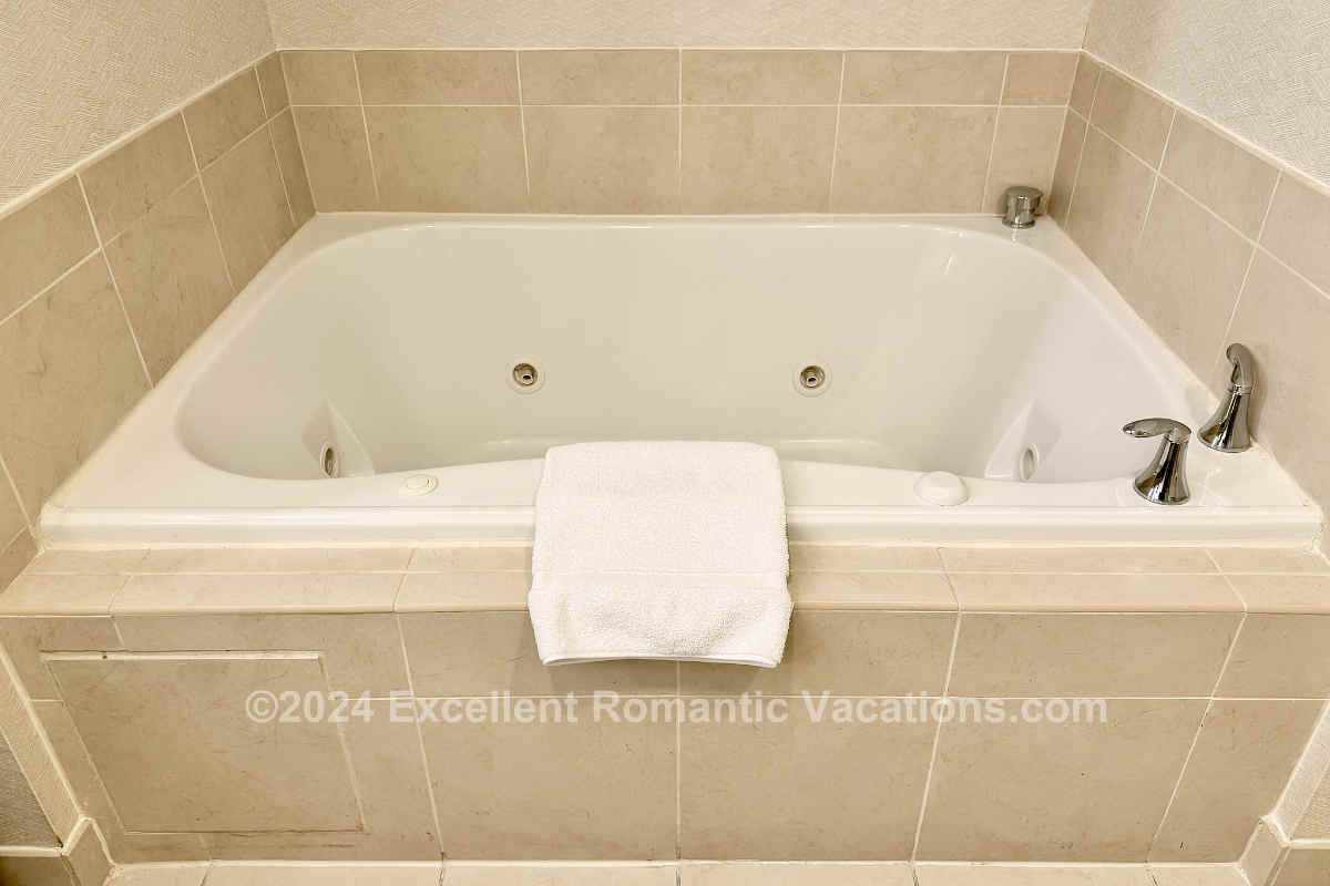 In-Suite Whirlpool Tub at the Hilton Garden Inn Palm Coast Town Center