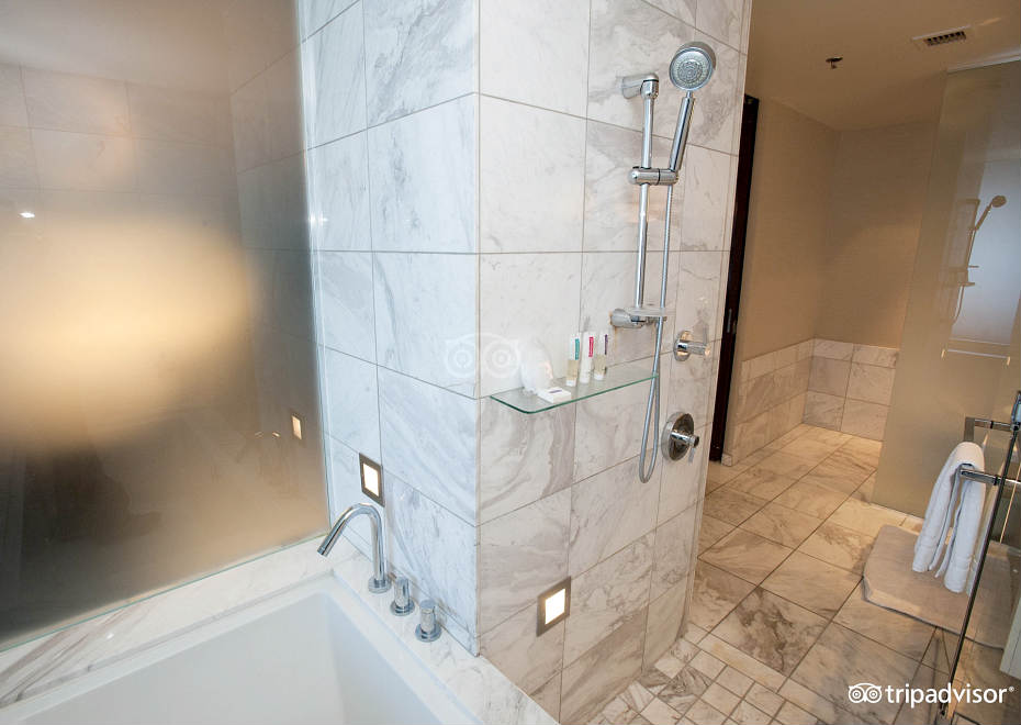 Master Bath with Walk-In Shower and Jetted Bath at Palms Place Hotel, Las Vegas