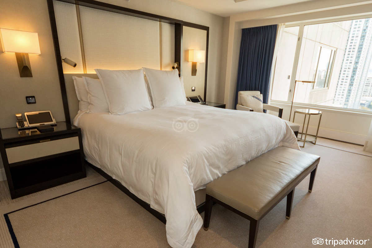 Deluxe King Room at the Peninsula Hotel in Chicago, IL 