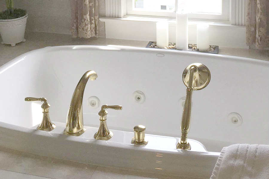 Tower Cottage Suite Master Bath with Whirlpool Tub