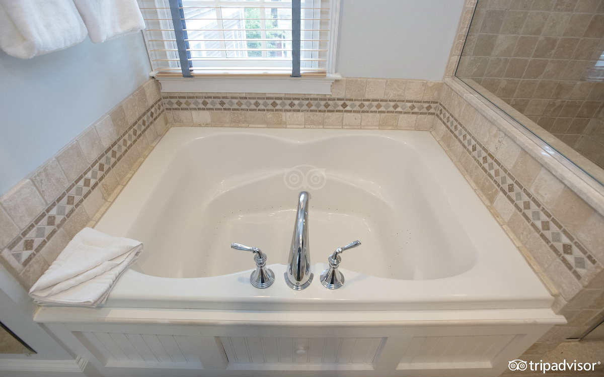 Gabriel's at Provincetown MA Romantic Jetted Tub Suite