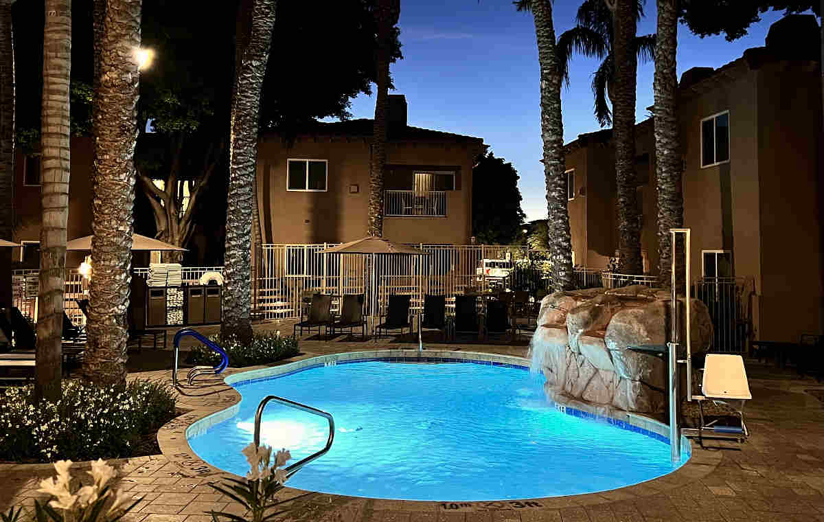 Quiet Pool at a Romantic Resort Quiet Pool at a Romantic Resort