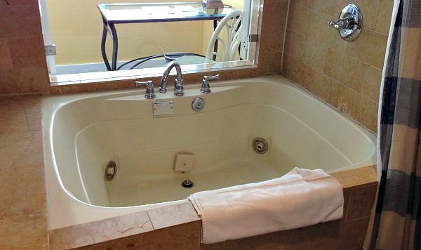 California Hot Tub Suites - Hotels With Private In-Room ...
