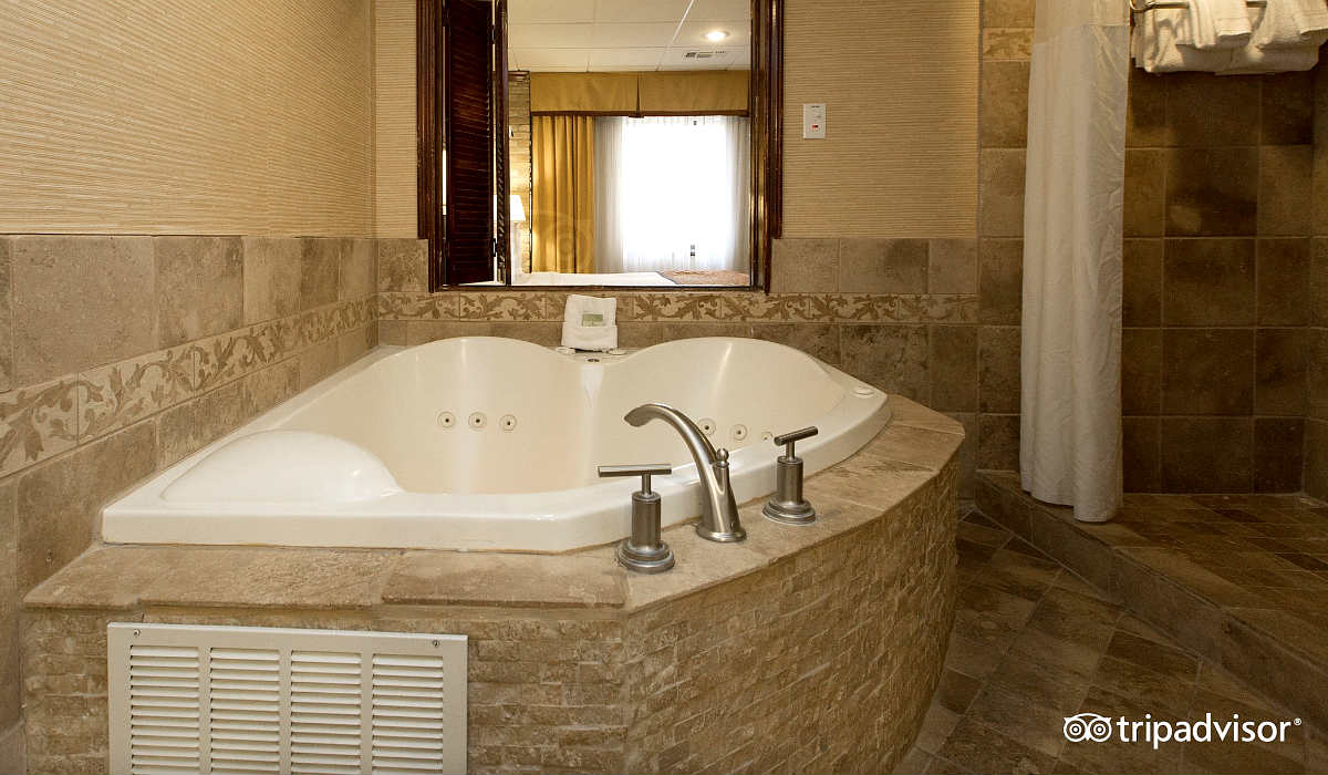 Hotels and rooms with private Jacuzzi or Hot tub | cozycozy