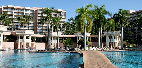 The Most Hotels In Kauai Luxury Resorts Inns Beach St Regis Princeville Resort Kauai
