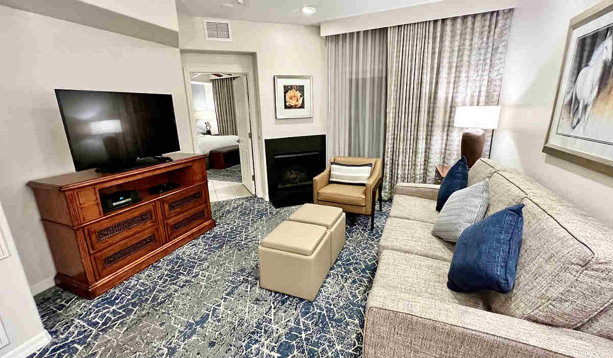 Sheraton Desert Oasis 1 Bedroom with Fireplace Villa