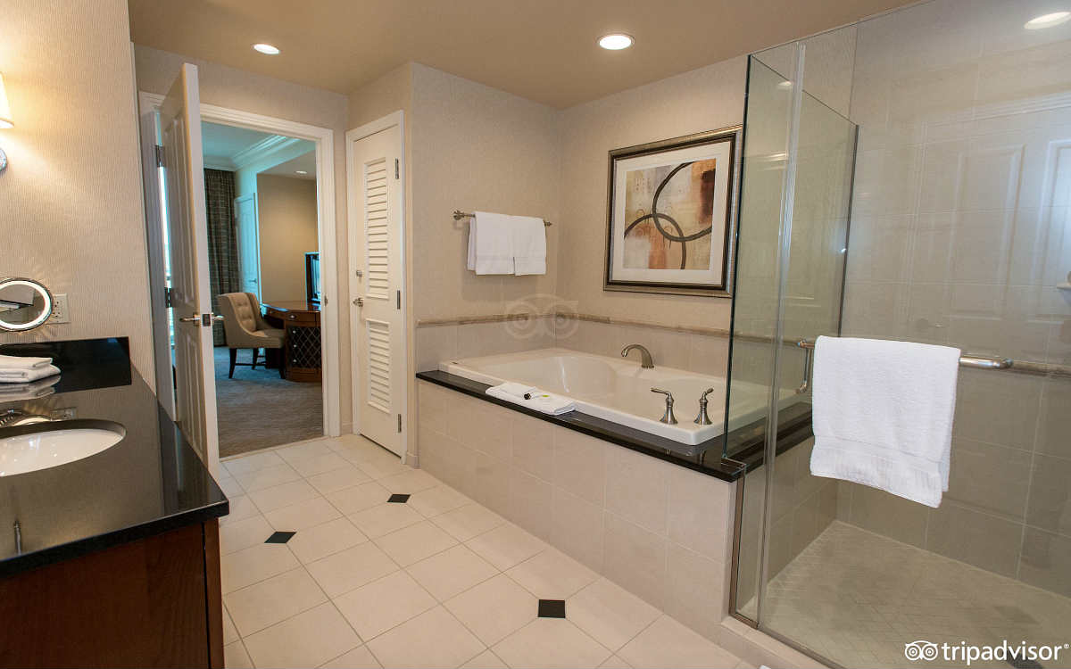 Best hotel bathrooms in Las Vegas