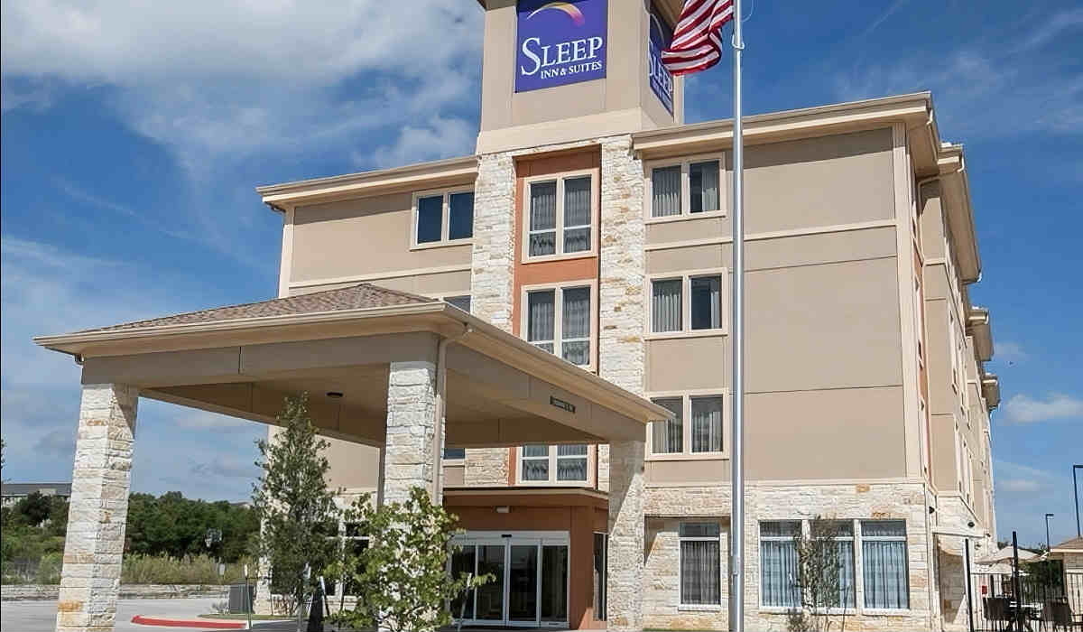 Outside View of Sleep Inn Suites Hotel, Austin TX