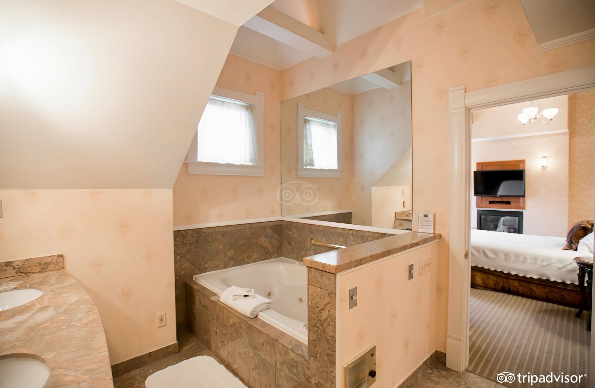 Jetted Tub Suite at Cliff House at Pikes Peak, CO.