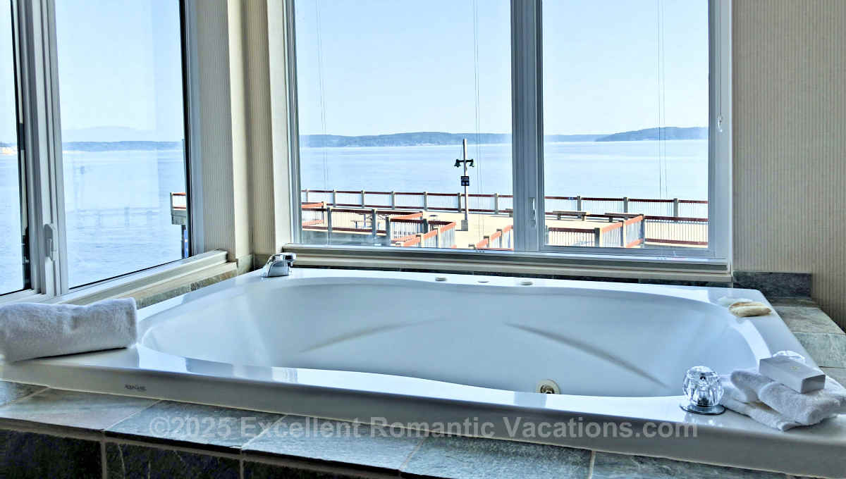 Photo of a Spacious 2-Person JACUZZI® Tub with an Ocean View at the Silver Cloud Inn Tacoma Waterfront, WA