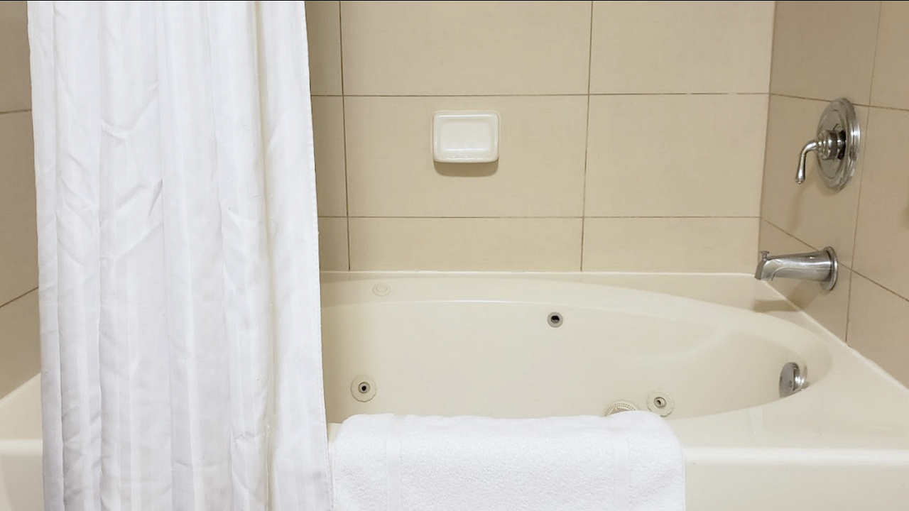 In-Room Private Jetted Tub in the Hilton Garden Inn Tampa