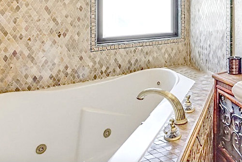 Campbell CA Vacation Rental Hot Tub Suite