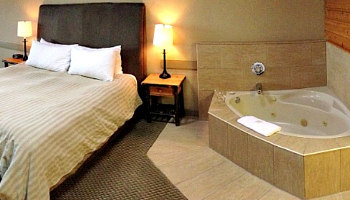 Hotel Hot Tub Suites Private In Room Jetted Spa Tub Suites ...