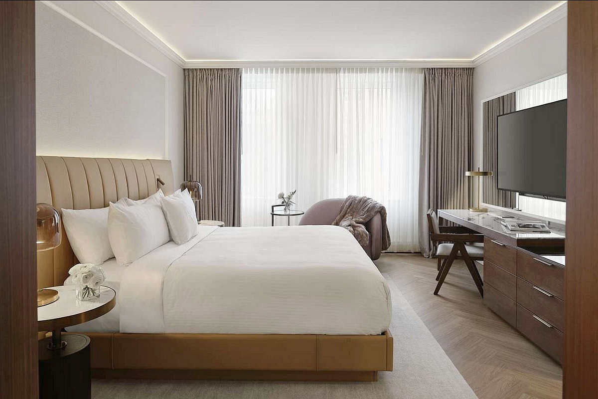 King Bed Room at the Vogue Hotel in Downtown Montreal, QC.
