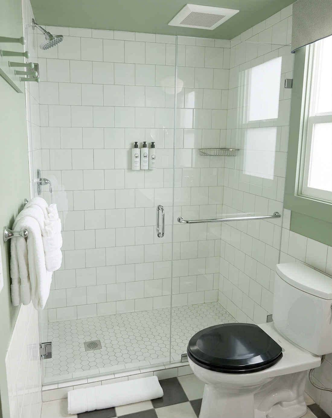 Attractive bathroom with Spacious Walk-in Shower in a Suite at Le Petit Pali at Ocean Ave in Carmel, CA