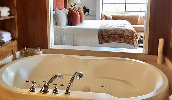 Hotels with Bathtub in Chennai - Hotel with Bathtub