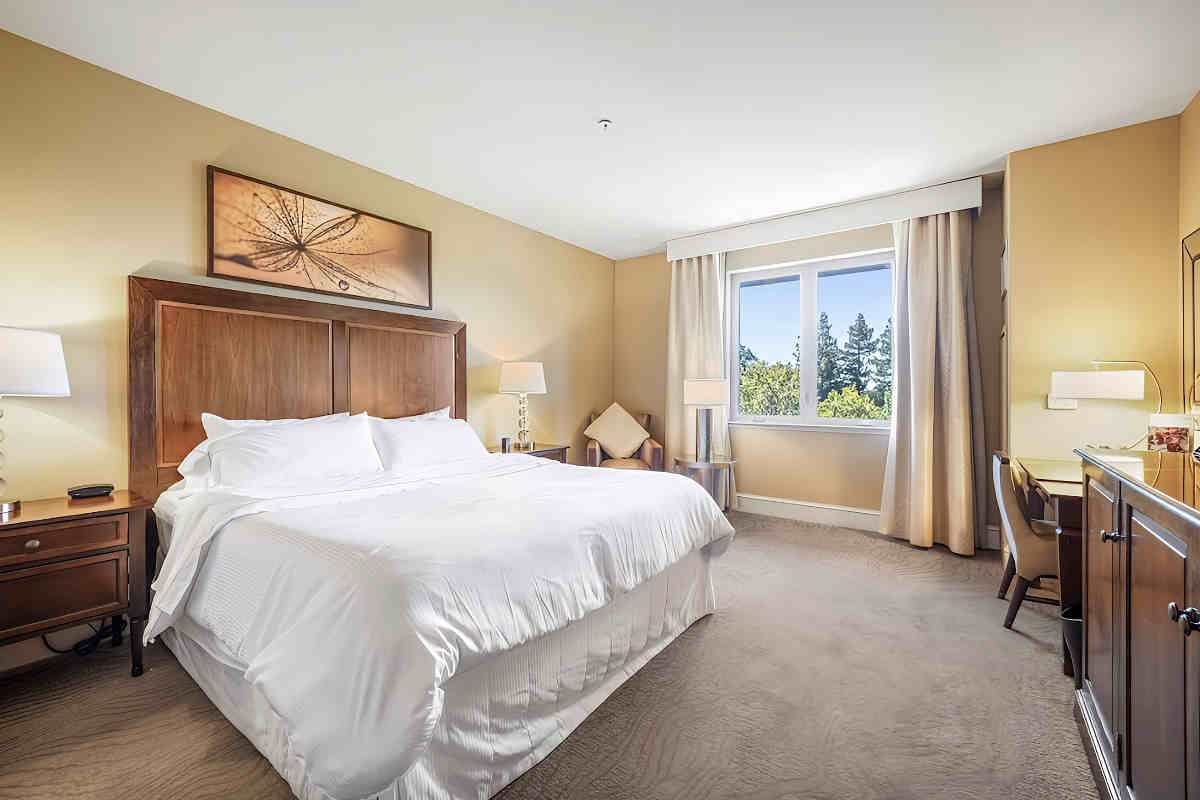 Photo of a room with a King Bed at the Westin Sacramento Riverfront hotel.