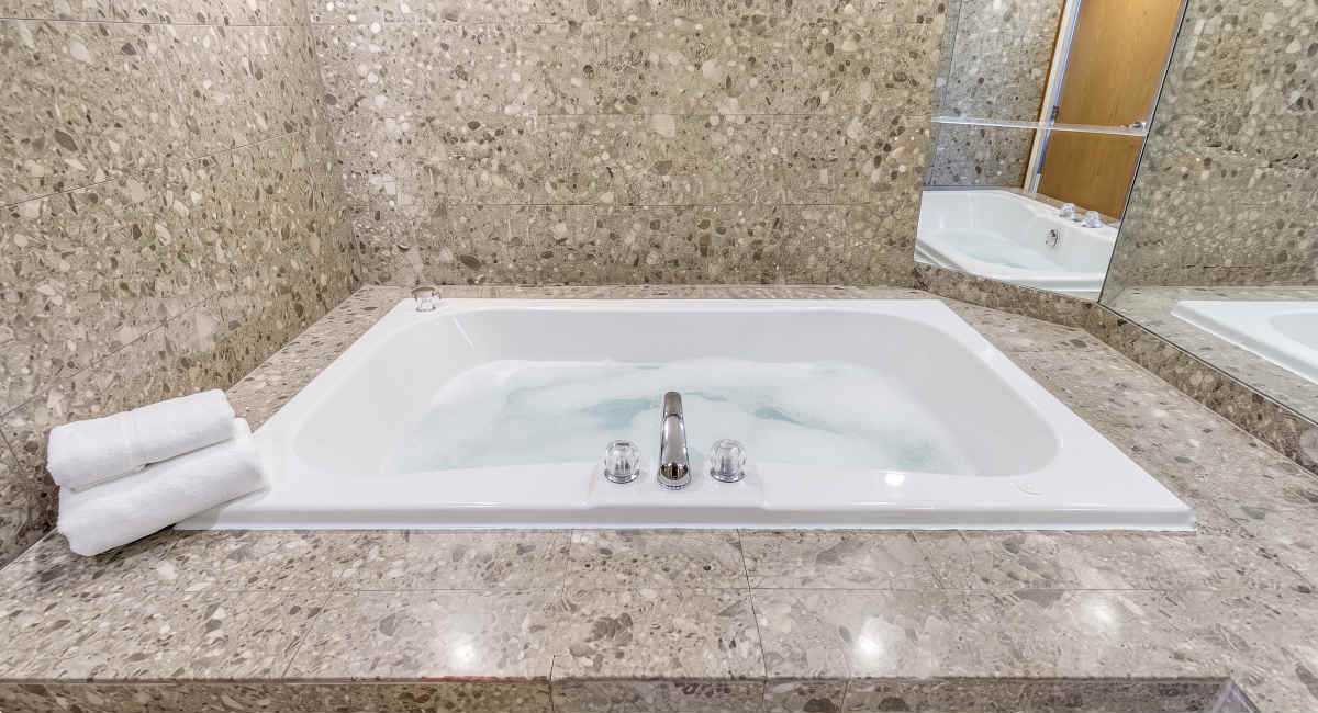 Whirlpool Tub in a Marble Bathroom at the Hampton Inn Duluth Canal Park, Minnesota