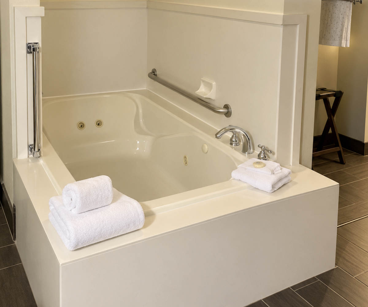 2-Person Whirlpool Tub in a Suite at Hampton Inn, South Haven MI