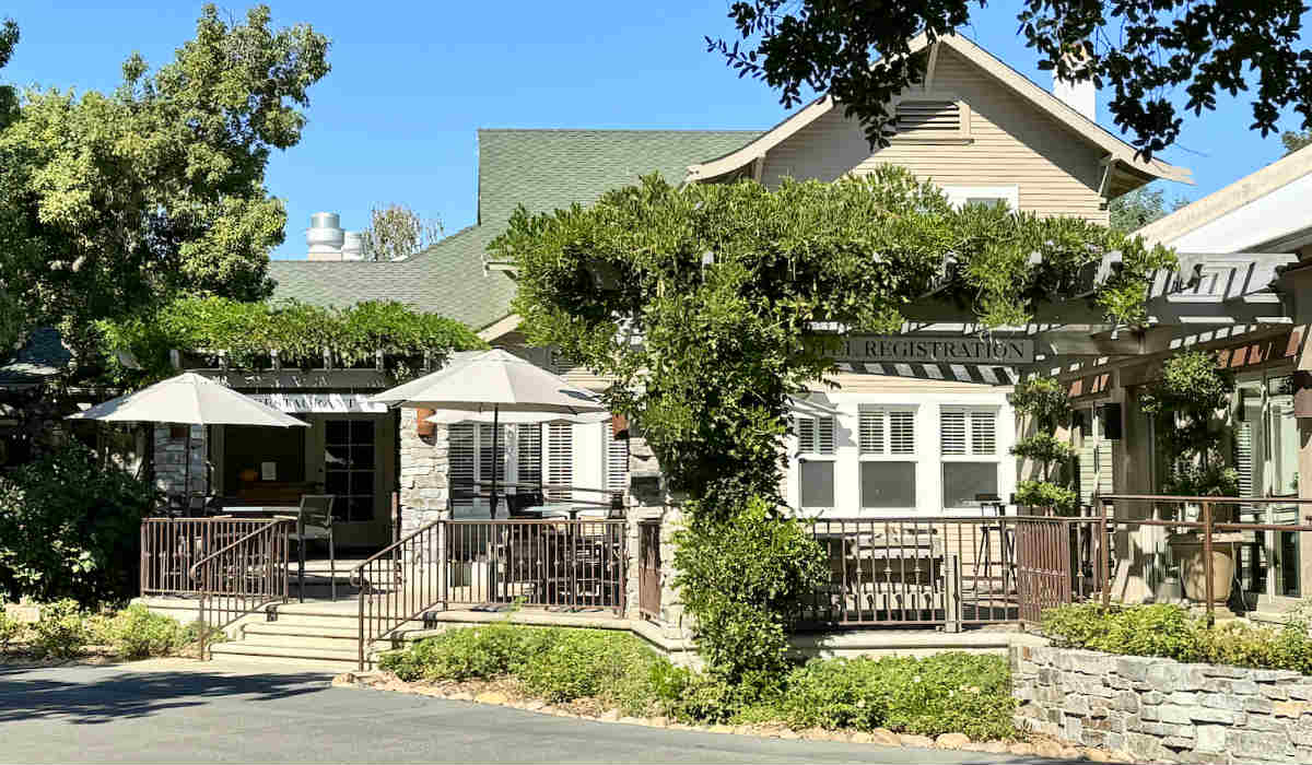 Wine & Roses Hotel in Lodi, California