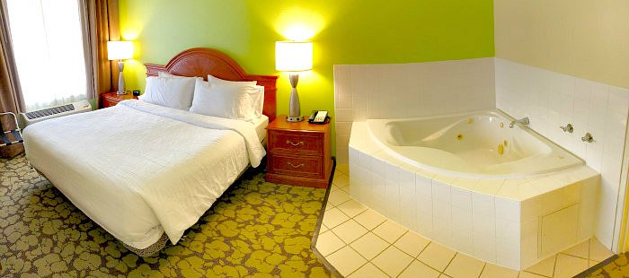 Minnesota Hot Tub Suites - Excellent Romantic Vacations
