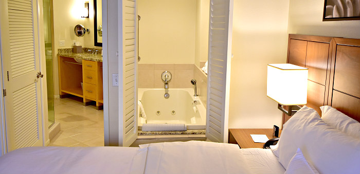 New York City Hot Tub Suites - Hotels with Private In-Room Spa Tubs