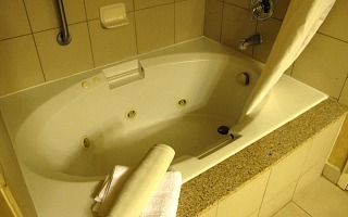 Florida Hot Tub Suites Hotels With In Room Whirlpool Tubs Gulf Coast Fl Whirlpool Suites Tampa
